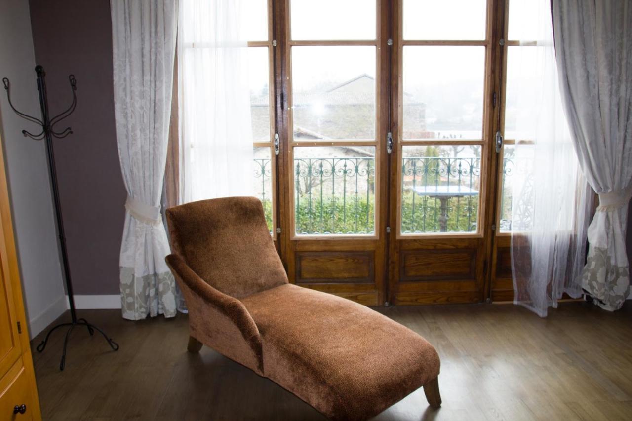 Pont Vieux Chambres d'Hotes Confolens Extérieur photo